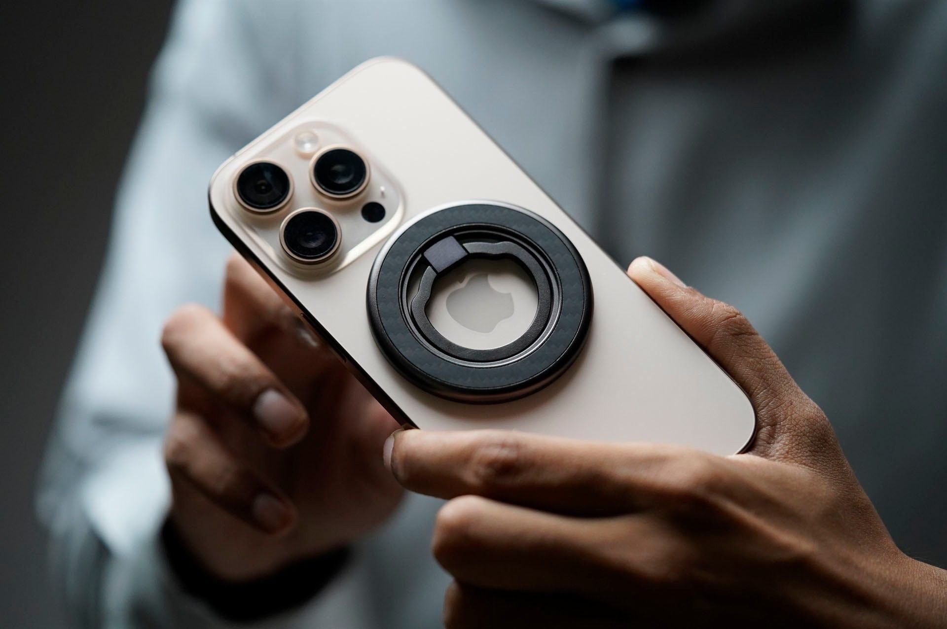 360 Degree Rotatable Carbon Fiber Magnetic Ring Holder