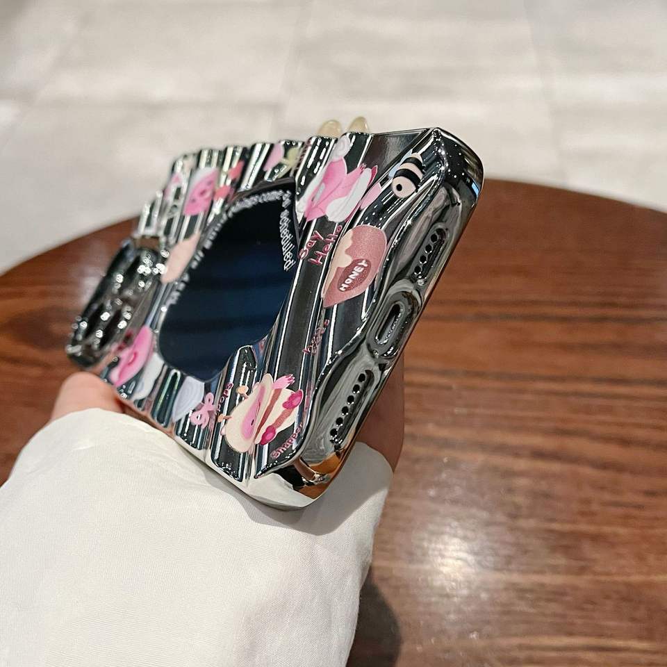 Beaver for iPhone Wave Mirror Case Spring Summer Ins Style Protective Case with Camera Protector